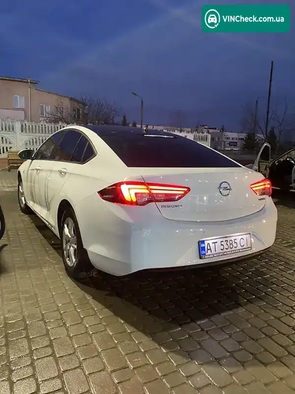 Opel Insignia 2017, фото з оголошення 2 з 13, VIN W0VZM6EA0J1025952