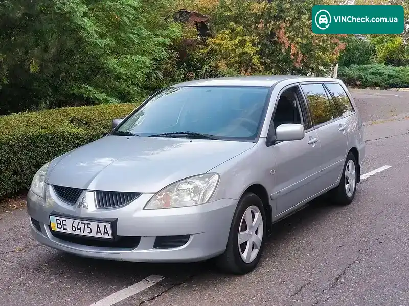 Mitsubishi Lancer 2004, фото з оголошення 2 з 20, VIN JMBLNCS3W5U000637