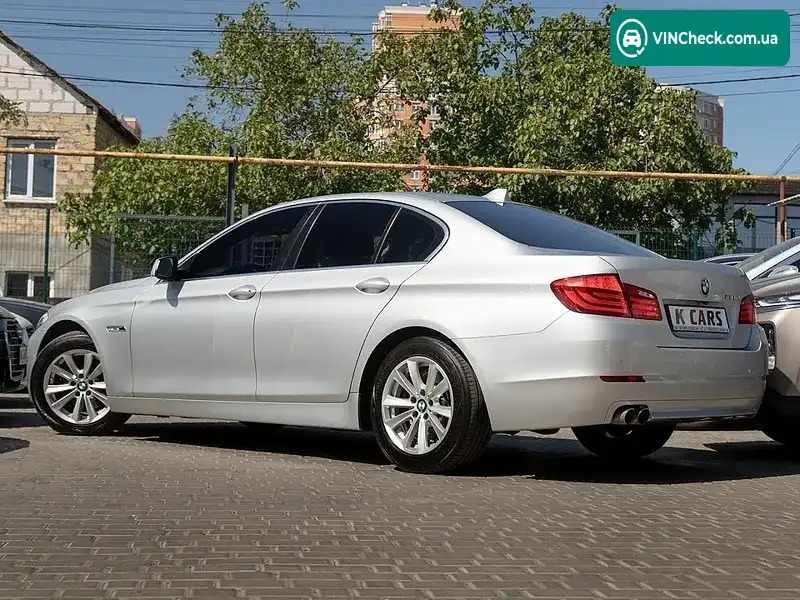 BMW 5 Series 2011, фото з оголошення 2 з 20, VIN WBAFW1100BDU24722