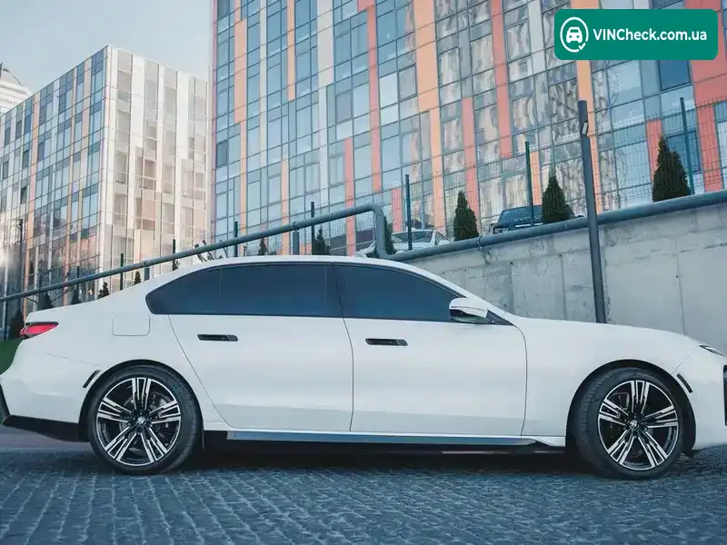 BMW i7 2023, фото з оголошення 2 з 21, VIN WBY53EJ04PCN73595