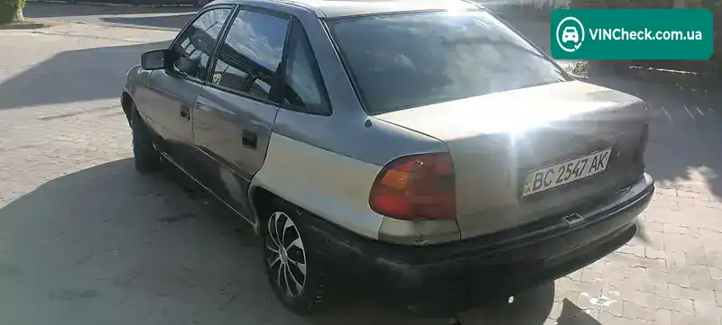 Opel Astra 1992, фото з оголошення 1 з 5, VIN W0L000057N5227861