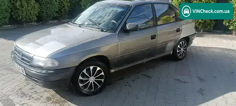 Opel Astra 1992, фото з оголошення 2 з 5, VIN W0L000057N5227861