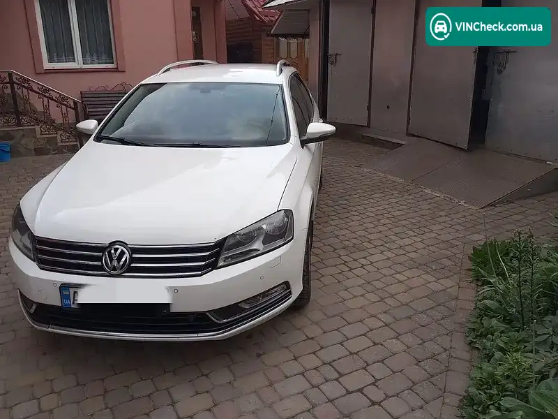 Volkswagen Passat 2012, фото з оголошення 2 з 14, VIN WVWZZZ3CZCE118182
