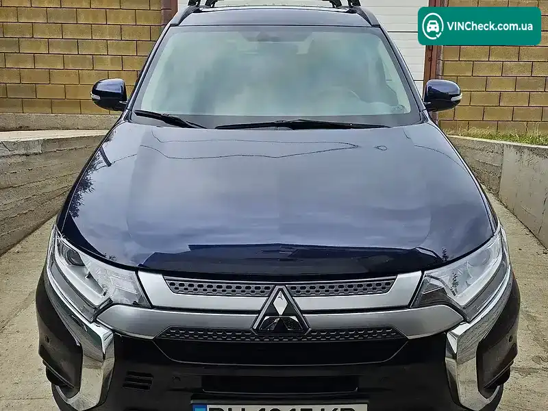 Mitsubishi Outlander 2019, фото з оголошення 1 з 13, VIN JMBXTGF2WLZ000210