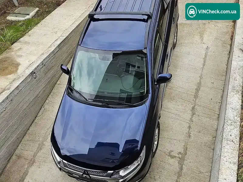 Mitsubishi Outlander 2019, фото з оголошення 2 з 13, VIN JMBXTGF2WLZ000210