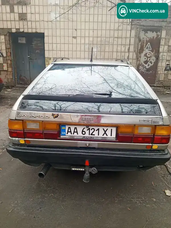Audi 100 1983, фото з оголошення 1 з 8, VIN WAUZZZ44ZEA000352