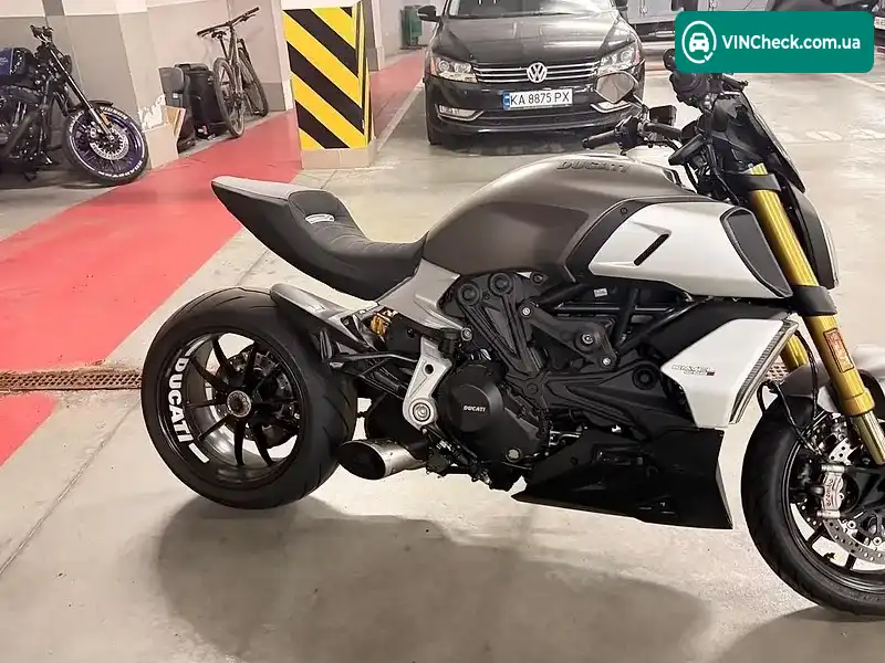 Ducati Diavel 1200 2020, фото з оголошення 2 з 12, VIN ZDMGE00AALB002865