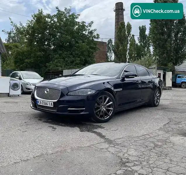Jaguar XJ 2015, фото з оголошення 2 з 20, VIN SAJWJ2GDXF8V86570