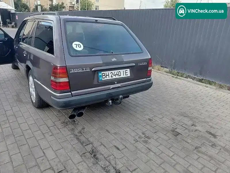 Mercedes-Benz E-Class 1992, фото з оголошення 2 з 15, VIN WDB1241931F197491