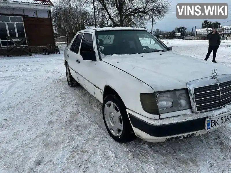 Mercedes-Benz 190 1985, фото з оголошення 2 з 7, VIN WDB1240201A083057