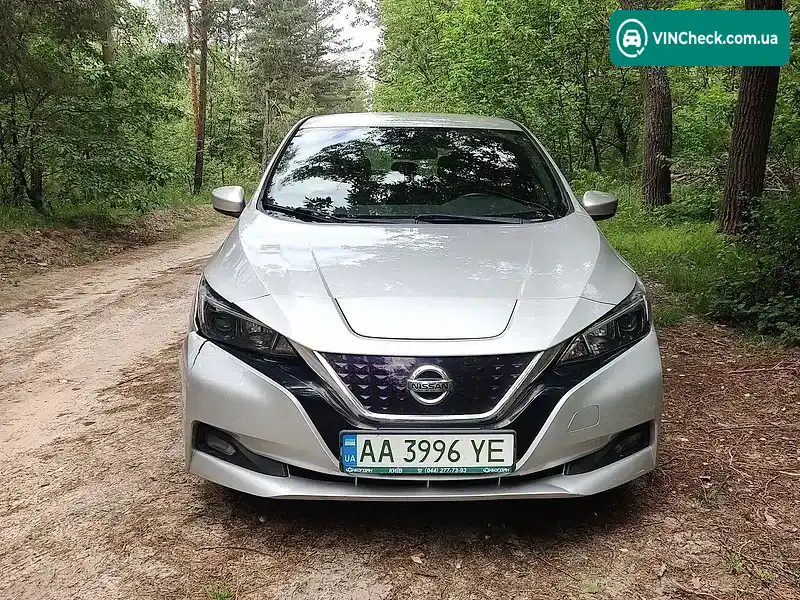 Nissan Leaf 2021, фото з оголошення 1 з 10, VIN 1N4AZ1CV5MC552773