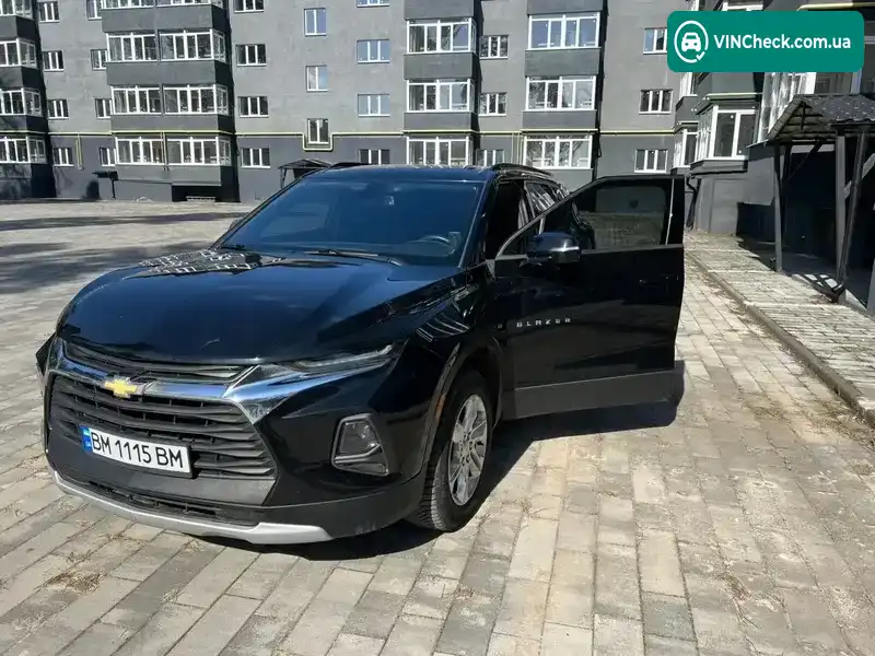 Chevrolet Blazer 2019, фото з оголошення 1 з 17, VIN 3GNKBBRA7KS675017