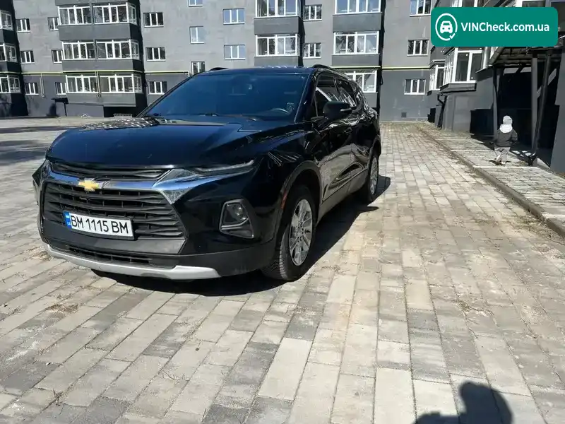 Chevrolet Blazer 2019, фото з оголошення 2 з 17, VIN 3GNKBBRA7KS675017