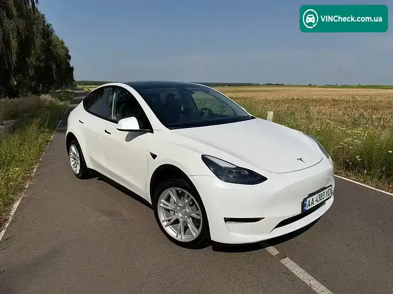 Tesla Model Y 2023, фото з оголошення 1 з 14, VIN 7SAYGDED3PF977004