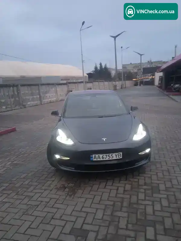 Tesla Model 3 2019, фото з оголошення 1 з 43, VIN 5YJ3E1EB8KF208579