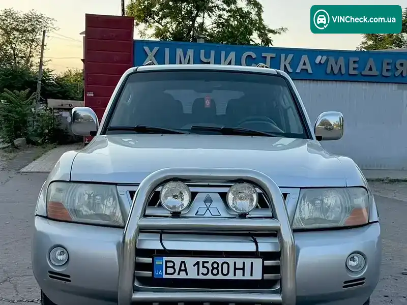 Mitsubishi Pajero 2003, фото з оголошення 2 з 14, VIN JMYLRV73W3J704484