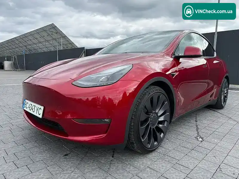 Tesla Model Y 2024, фото з оголошення 2 з 20, VIN 7SAYGDEF2RF021761