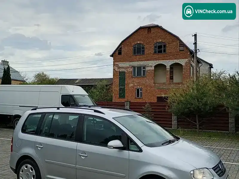 Volkswagen Touran 2005, фото з оголошення 2 з 21, VIN WVGZZZ1TZ5W125728