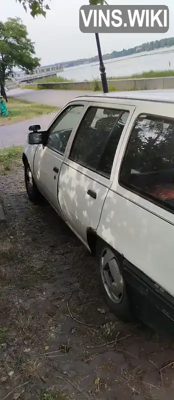Opel Kadett 1987, фото з оголошення 2 з 12, VIN W0L000036H2706227