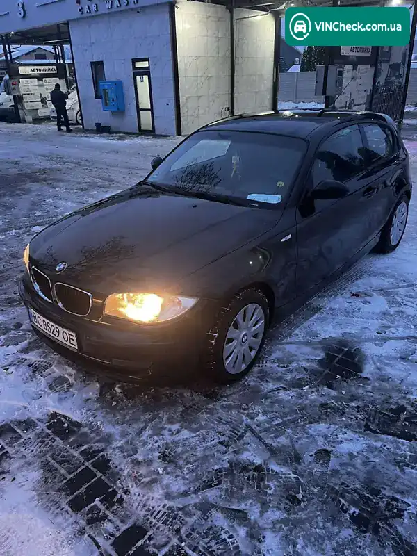 BMW 1 Series 2009, фото з оголошення 2 з 13, VIN WBAUK31070VM30555