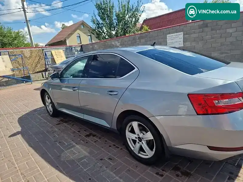 Skoda Superb 2016, фото з оголошення 2 з 11, VIN TMBAH7NP9G7054037