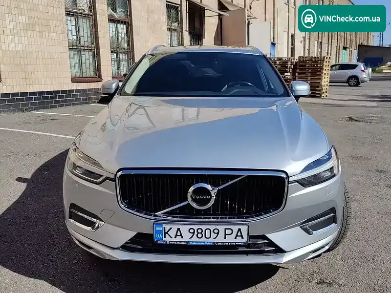 Volvo XC60 2018, фото з оголошення 1 з 18, VIN YV4102RK3J1089446