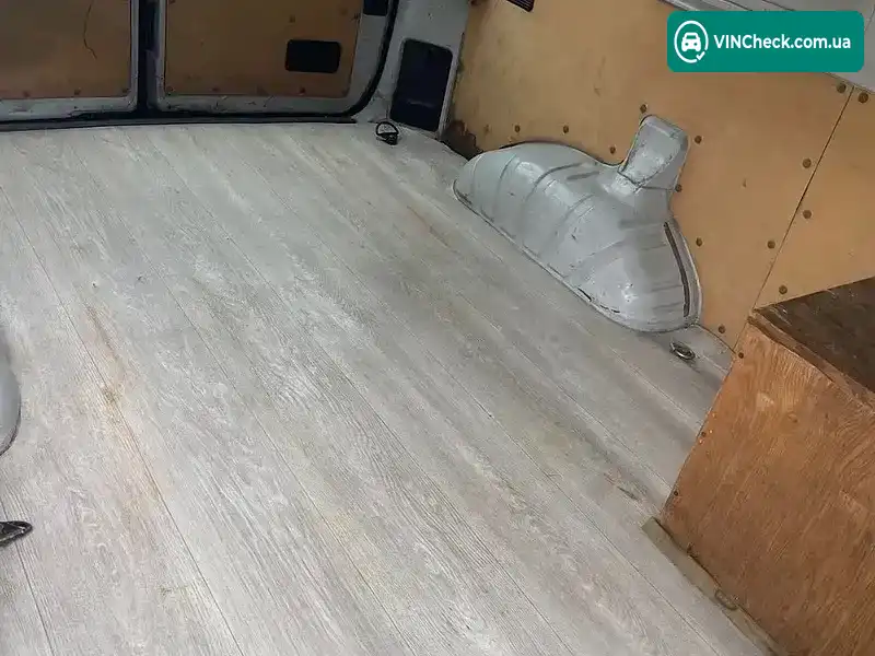 Hyundai H-1 2007, фото з оголошення 2 з 6, VIN NLJWVH7JP7Z083614