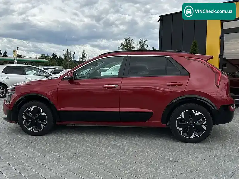 Kia Niro 2023, фото з оголошення 2 з 20, VIN KNDCT3L13P5035753