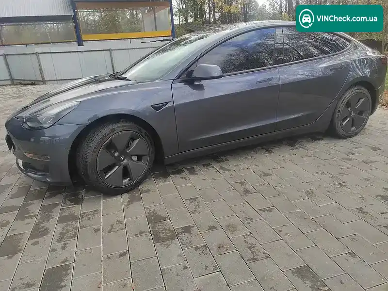 Tesla Model 3 2022, фото з оголошення 2 з 11, VIN 5YJ3E1EB9NF318576