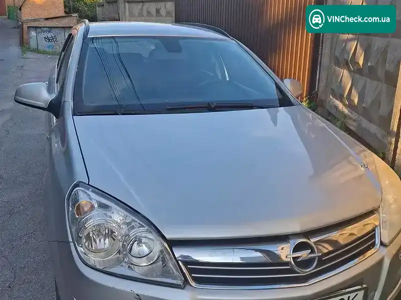 Opel Astra 2009, фото з оголошення 2 з 19, VIN W0L0AHL35A2014801