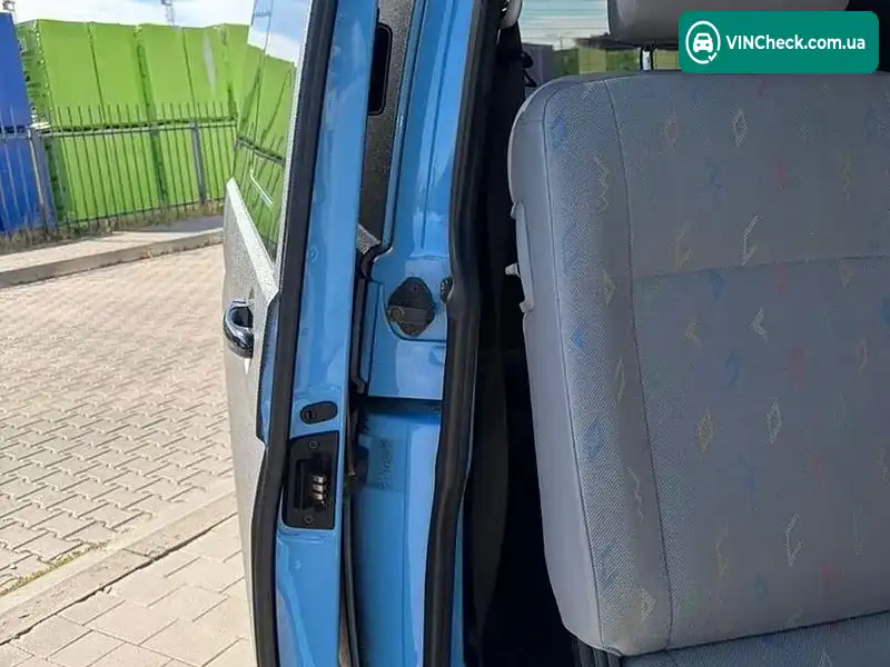Volkswagen Transporter 2007, фото з оголошення 1 з 18, VIN WV1ZZZ7HZ8H069553