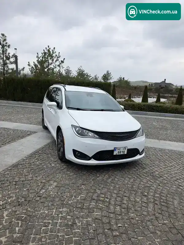 Chrysler Pacifica 2019, фото з оголошення 1 з 18, VIN 2C4RC1N77LR146819