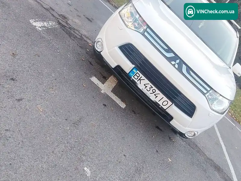 Mitsubishi Outlander 2012, фото з оголошення 1 з 15, VIN JMBXLGF6WDZ401037