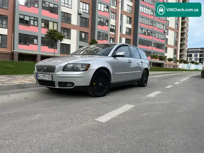 Volvo V50 2004, фото з оголошення 1 з 21, VIN YV1MW664952040577