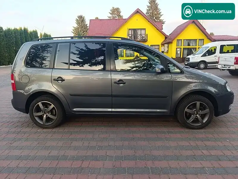 Volkswagen Touran 2004, фото з оголошення 1 з 20, VIN WVGZZZ1TZ4W065637