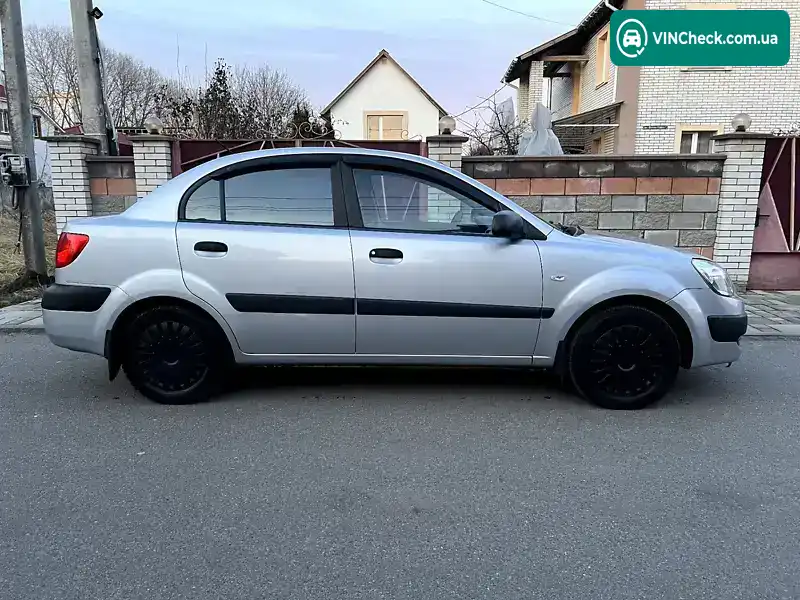 Kia Rio 2008, фото з оголошення 2 з 20, VIN KNADE221296460217