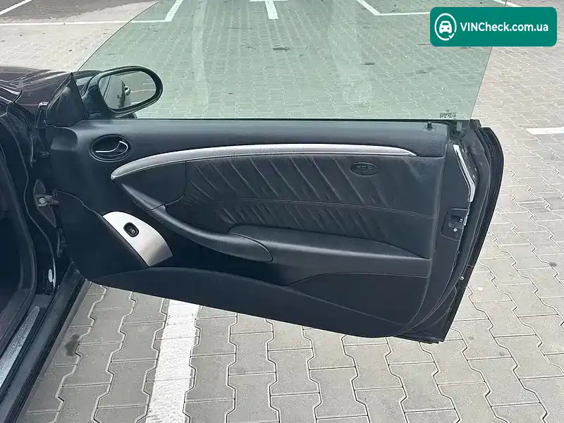 Mercedes-Benz CLK-Class 2006, фото з оголошення 1 з 20, VIN WDB2093201F204631