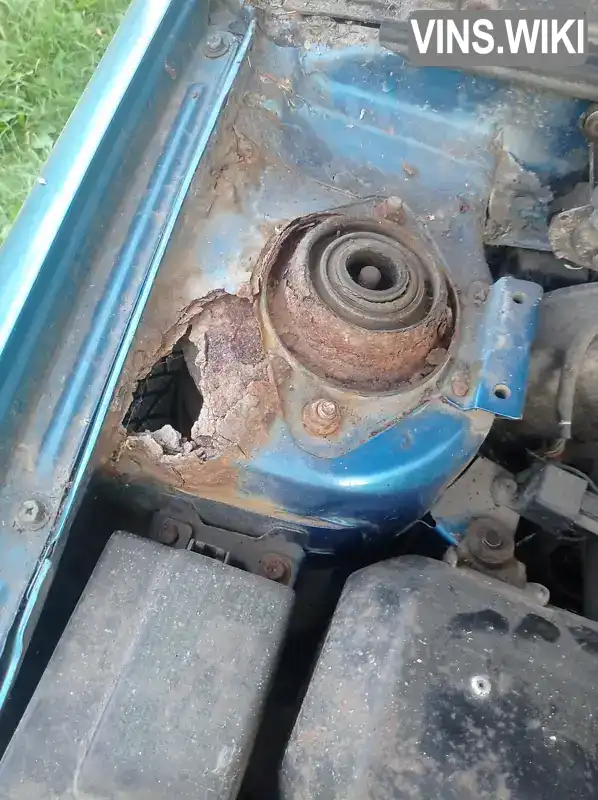 Hyundai Lantra 1992, фото з оголошення 2 з 10, VIN KMHJF31RPNU174254