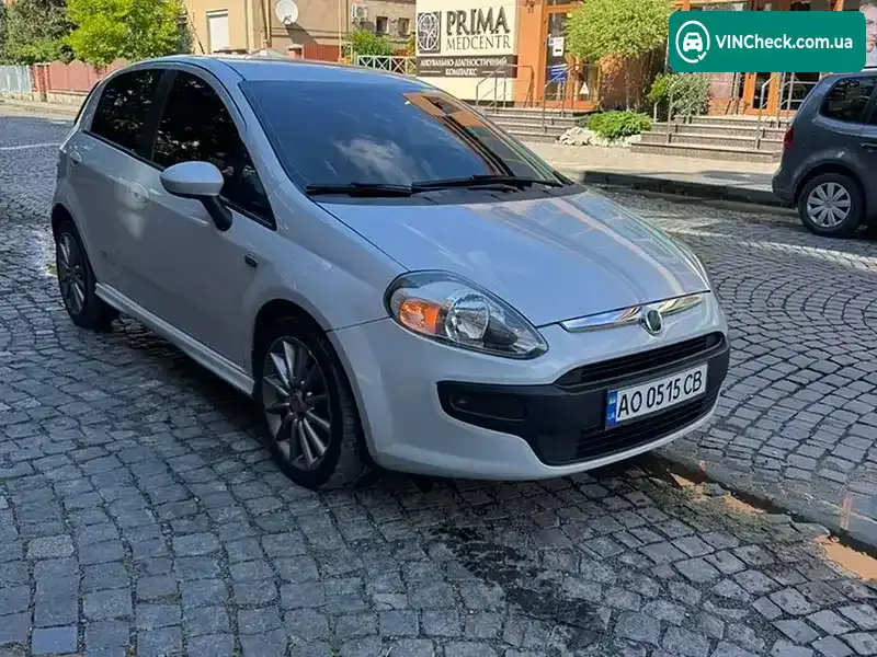 Fiat Punto 2010, фото з оголошення 2 з 16, VIN ZFA19900000723217