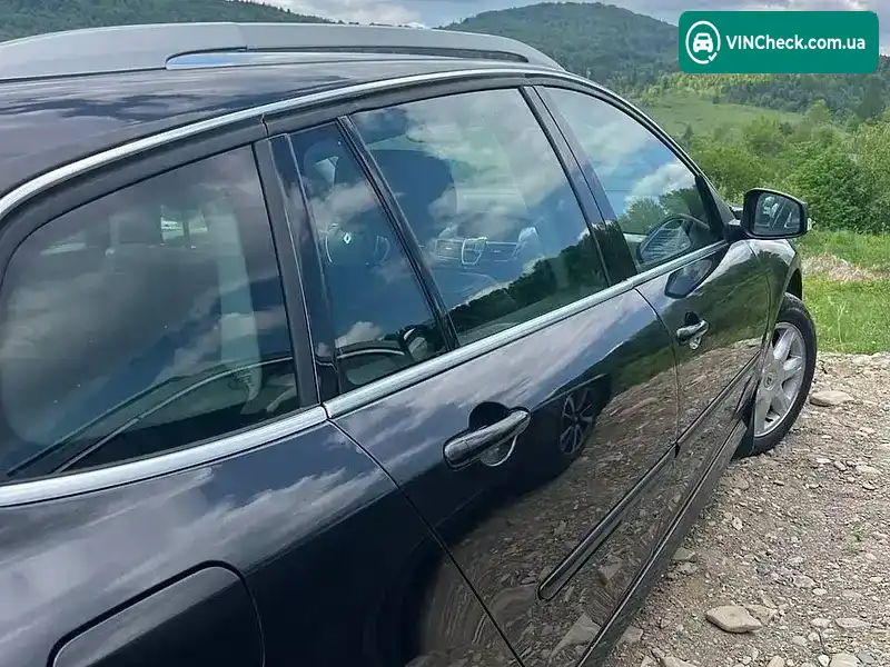 Renault Laguna 2010, фото з оголошення 1 з 20, VIN VF1KT1R0643945454