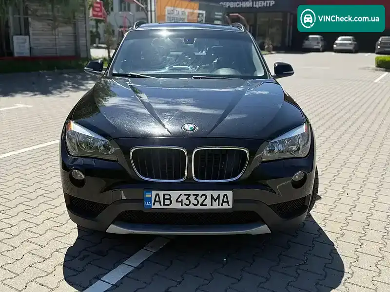 BMW X1 2014, фото з оголошення 1 з 54, VIN WBAVL1C51EVY24347