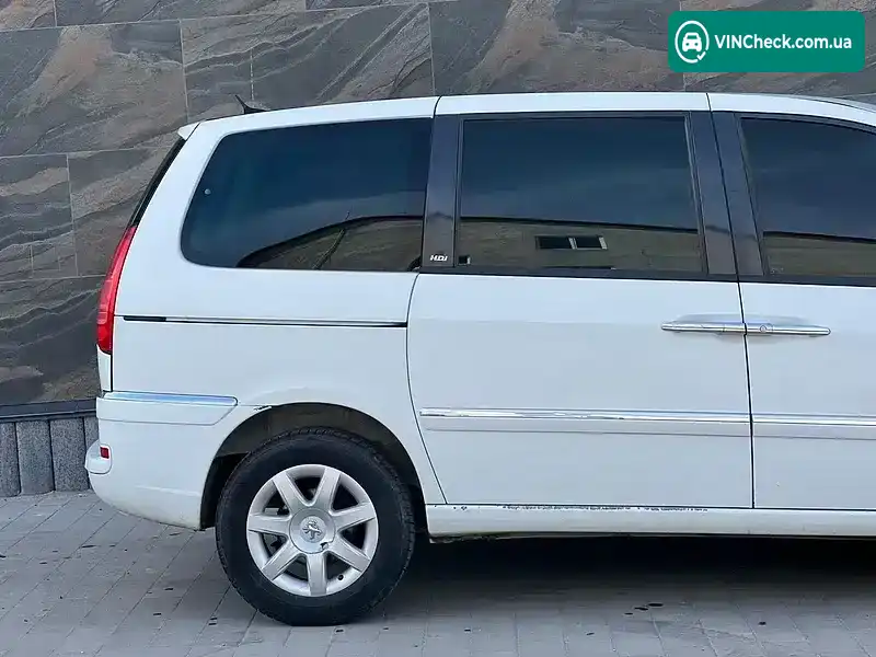 Peugeot 807 2010, фото з оголошення 2 з 21, VIN VF3EBRHHAAZ057975
