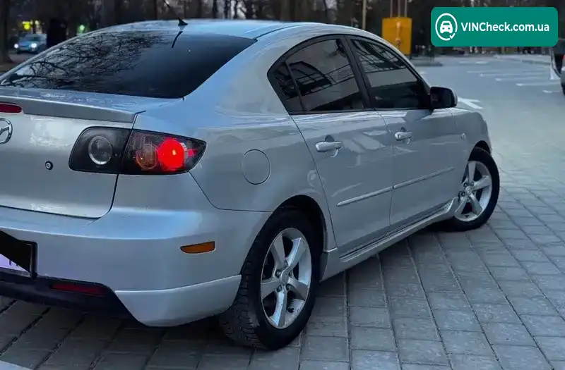 Mazda 3 2006, фото з оголошення 2 з 14, VIN JMZBK12F261322707