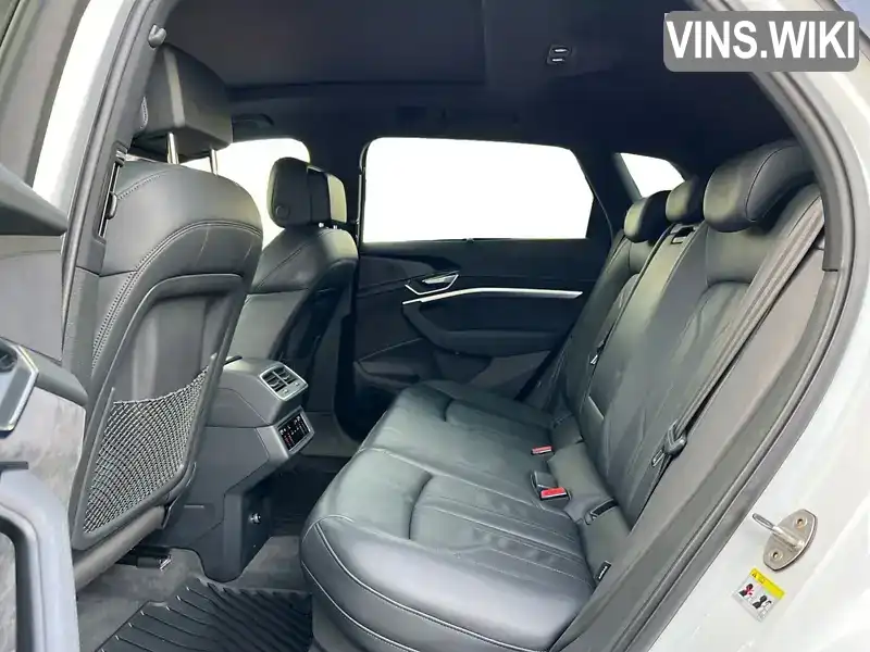 Audi e-tron 2019, фото з оголошення 2 з 11, VIN WAUZZZGE9LB006615