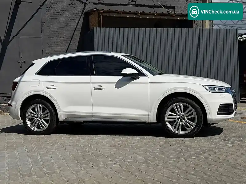 Audi Q5 2018, фото з оголошення 2 з 20, VIN WA1BNAFY8K2017501