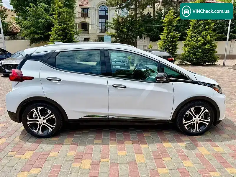 Chevrolet Bolt EV 2021, фото з оголошення 1 з 21, VIN 1G1FZ6S02M4114850