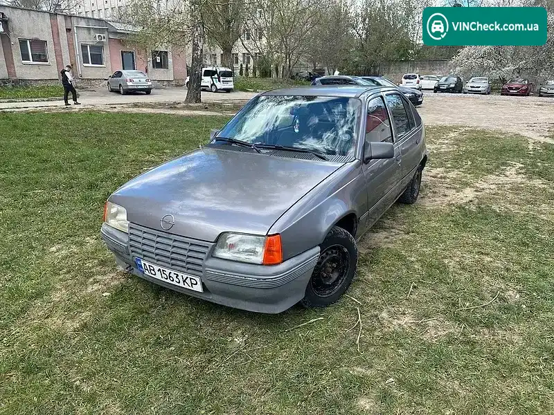 Opel Kadett 1988, фото з оголошення 1 з 11, VIN W0L000044J5321436