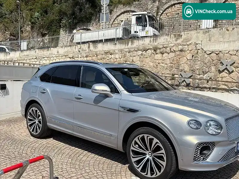 Bentley Bentayga 2021, фото з оголошення 2 з 18, VIN SJAA514VXMC037385