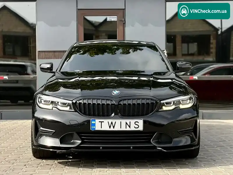 BMW 3 Series 2019, фото з оголошення 2 з 20, VIN 3MW5R1J06L8B12051