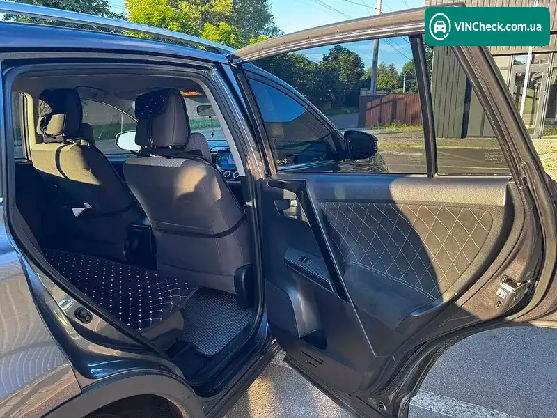 Toyota RAV4 2014, фото з оголошення 2 з 7, VIN JTMZFREV4FJ025355